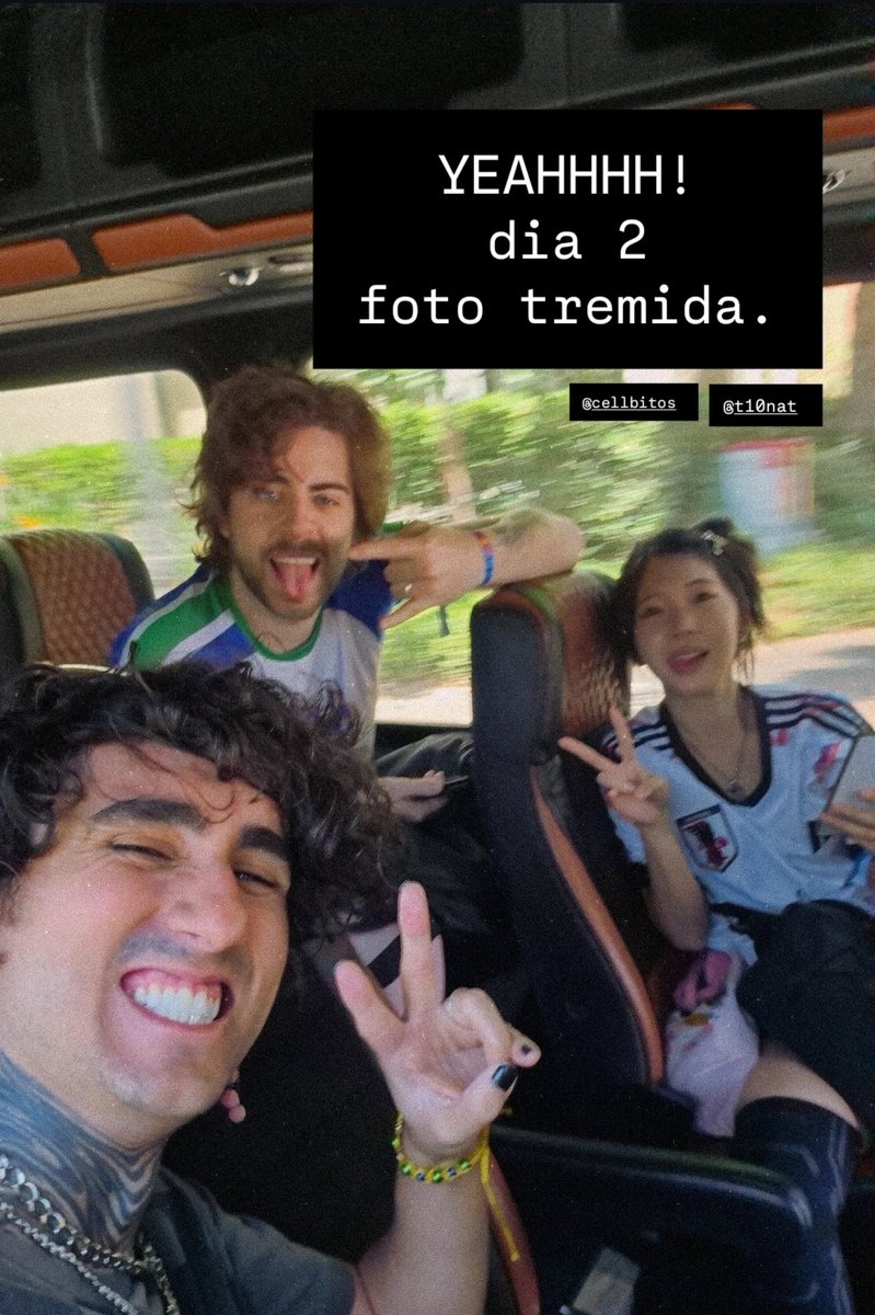Dakara_San's tweet photo. VAMO PRO SEGUNDO DIA AGORA COM O TRIO DE OURO 💖 https://t.co/vYLBFNwt8H