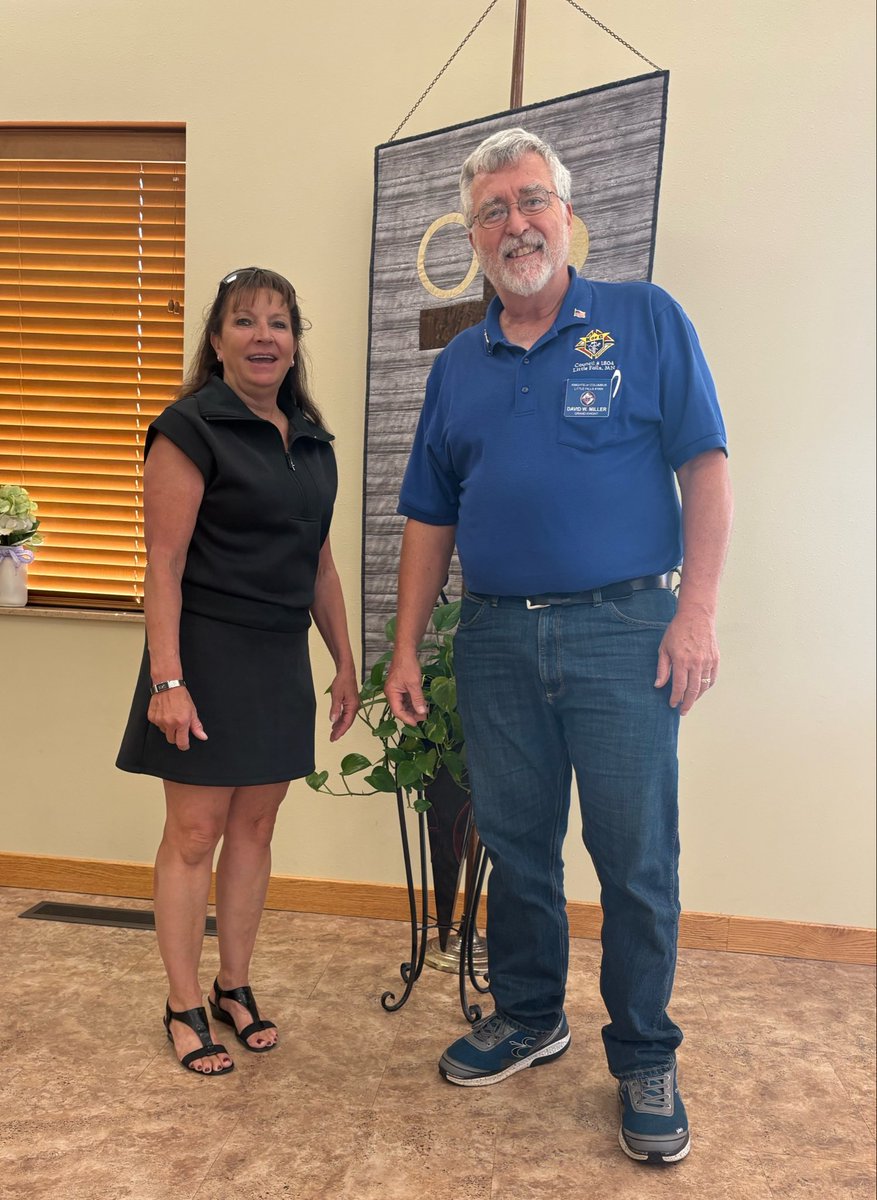 HolthausForMN's tweet photo. A wonderful Sunday breakfast fundraiser with Knights of Columbus at Holy Family! It was great to connect with a former classmate, too! https://t.co/lDke6QP2vw