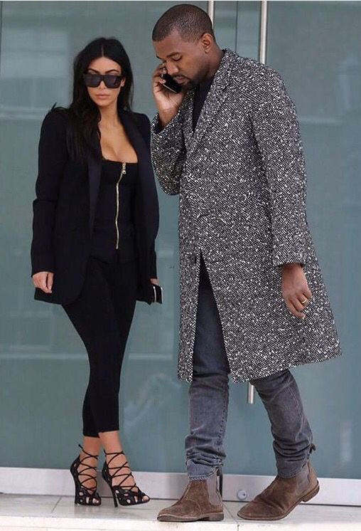 freebillin's tweet photo. Kanye West (Ye) wearing Saint Laurent FW14 Chesterfield Overcoat (2014). https://t.co/7iCbTv3u4e