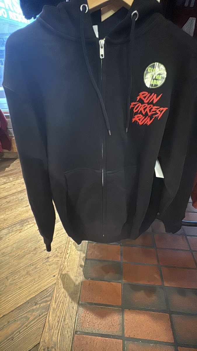 AdventuresKool's tweet photo. New Halloween shirt and zip up jacket available at Bubba Gump in Orlando at Universal Studios CityWalk . Shirt is $26.99 and jacket is $49.99. #halloween #hhn #bubbagump https://t.co/4B7WfBo0N9