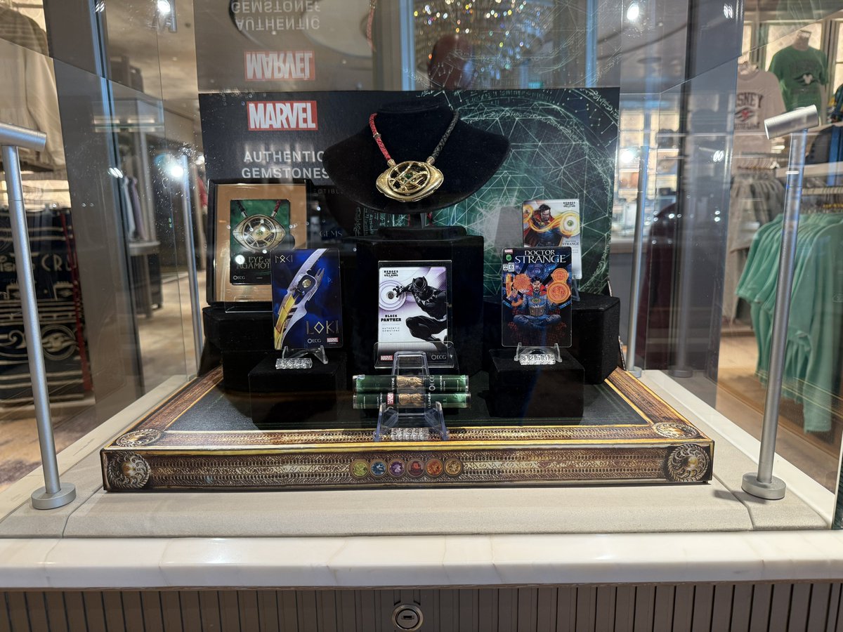 TheDCLBlog's tweet photo. Marvel X ECG Infinity Gems: Marvel Authentic Gemstones https://t.co/KQARqjYAqx