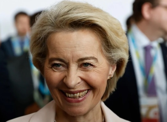 GlobalDiss's tweet photo. 🚨🇪🇺  URSULA IS "SHOCKED" BY CEUTA?!

Von der Leyen pretends to care about borders after handing over $200B to Ukraine and billions to illegals!

They have endless CASH for everyone except their OWN citizens' safety!

The EU elites are ACTIVELY DESTROYING their own people! https://t.co/lJyrKn9Y1S
