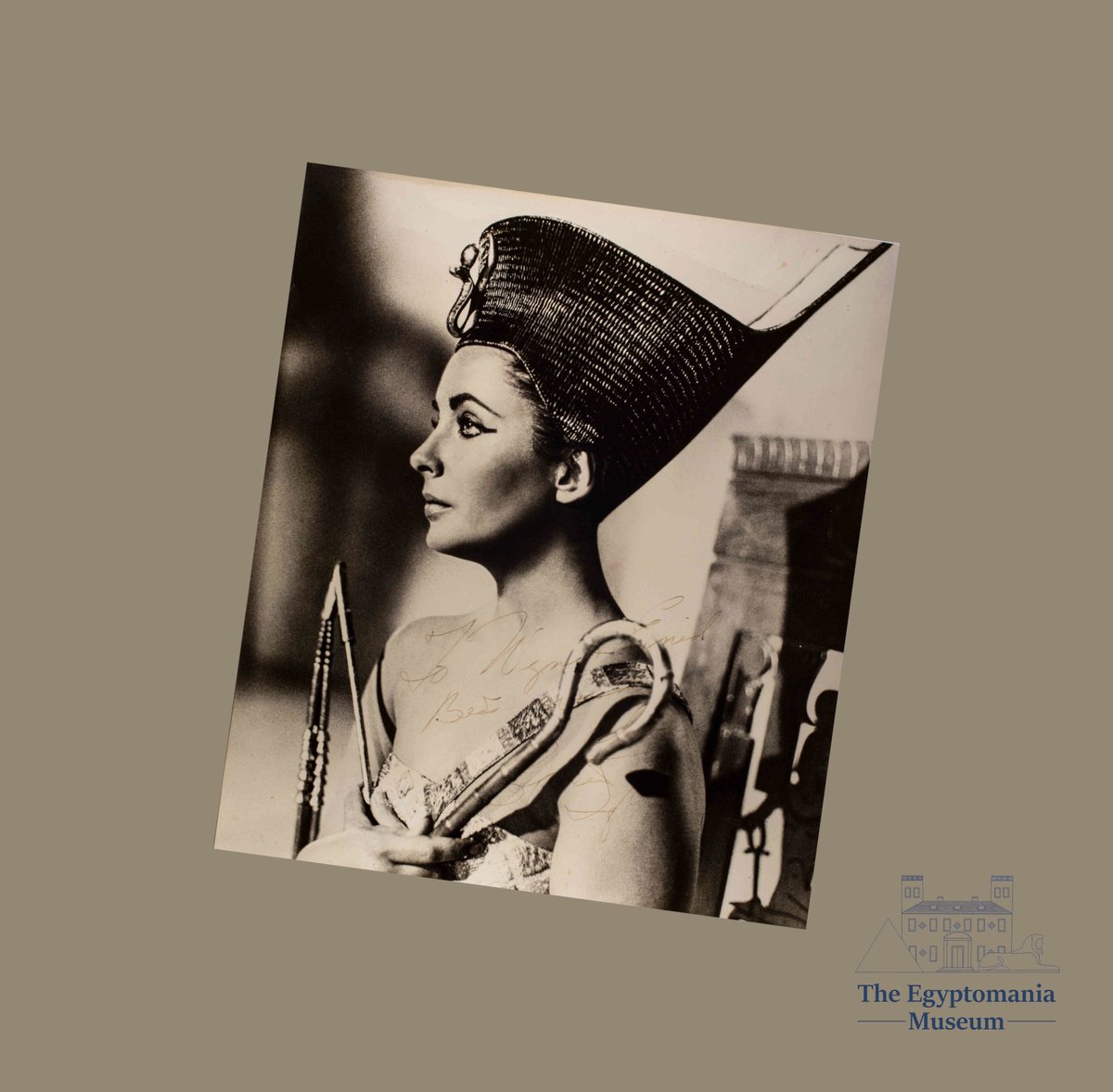 EgyptomaniaMuse's tweet photo. Day 214 of #photoaday 

A signed portrait by Cleopatra herself, well Elizabeth Taylor as Cleo in the 1963 movie!

Now on display at Barnsley Museum in the “Cleopatra and the Queens of Egypt” exhibition 
 
#365days #365daychallenge #365photodaychallenge https://t.co/kxe0eZGmHA