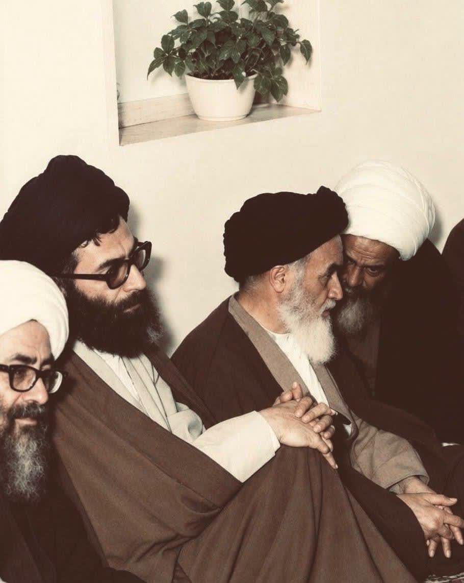 nrjy_kenani_2's tweet photo. بِرَحيلِكَ ماتَ جُزءٌ مِن قَلبي، ولَن يَعودَ أبدًا.. https://t.co/DUcZD0PFel