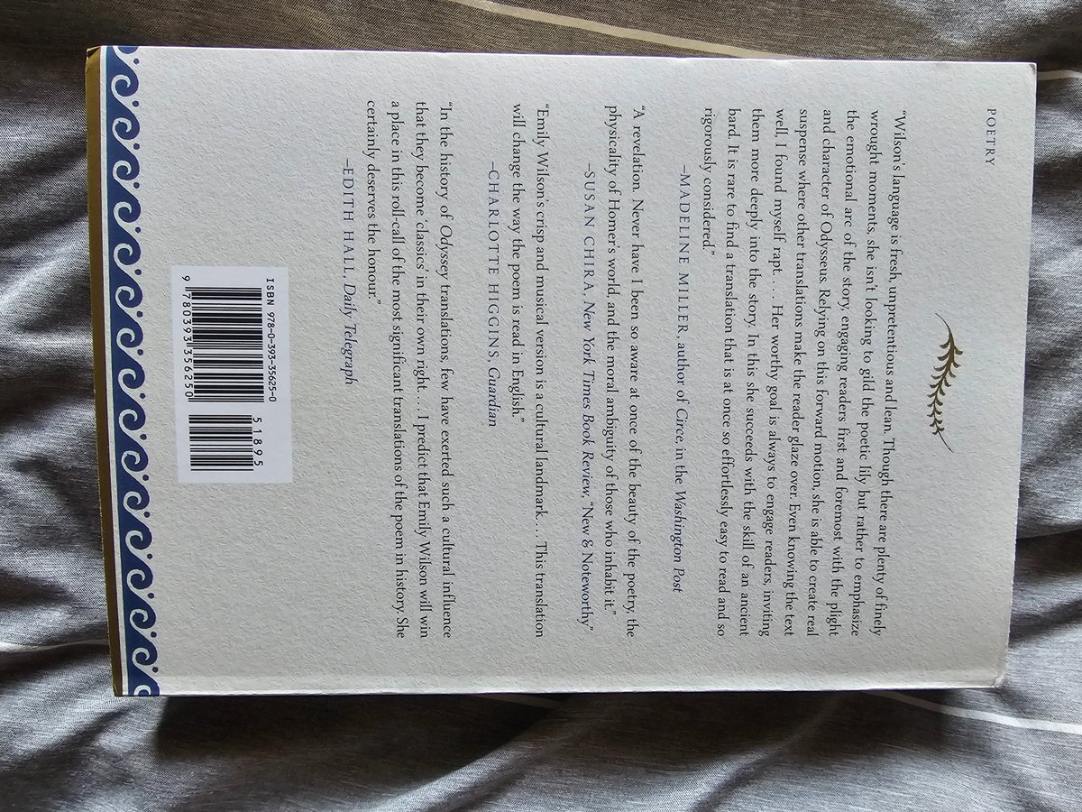 Robertoleite's tweet photo. @intrigaint Chegou agora a amada e odiada igualmente tradução de Emily Wilson. Fiquei surpreso com a qualidade da edição, bom papel (não diz qual, mas deve ser pólen, e capa estilo emborrachado, tambem não sei que papel é). A de Ferderico está encaminhada. https://t.co/zKwkA51sFJ