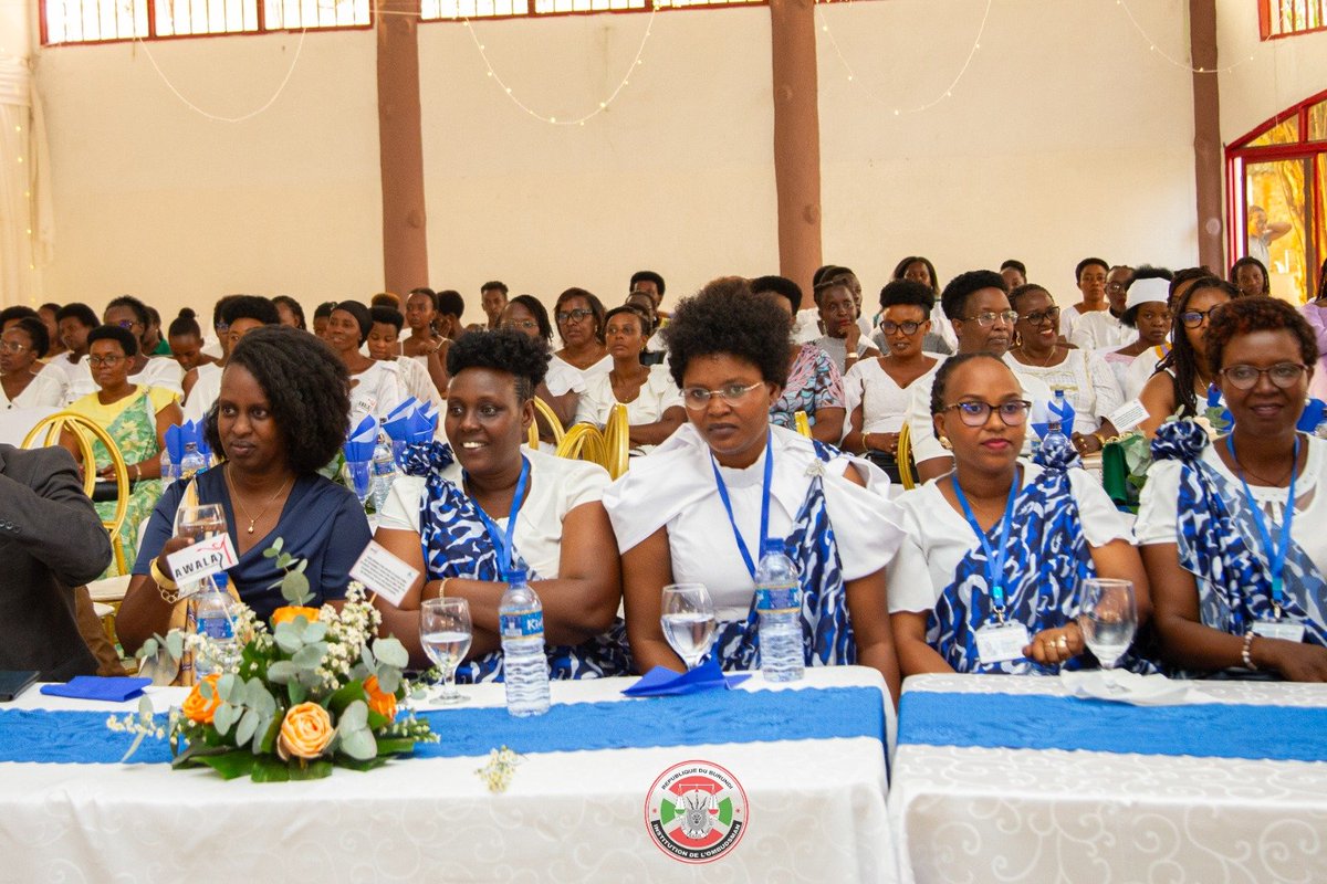 OmbudsmanBI's tweet photo. Placée sous le thème « Journée d’Action de Grâce marquant l’Ouverture Solennelle d’AWALA et ses projets promouvant l’Autonomisation de la Femme et la Protection de la Dignité de l’Enfant au Burundi » la cérémonie a également rendu hommage aux mères décédées en donnant la vie. https://t.co/mCakYaj6Ac
