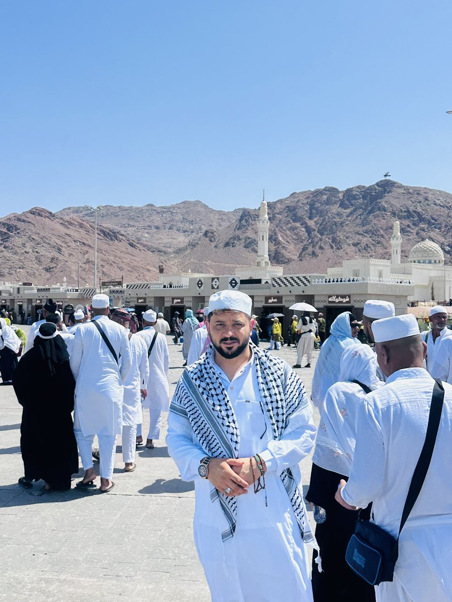 malikrvs's tweet photo. قال ﷺ: "أحد جبل يحبنا ونحبه"

|Uhud biz sever, Bizde uhudu severiz.| https://t.co/FRC1IqCE55