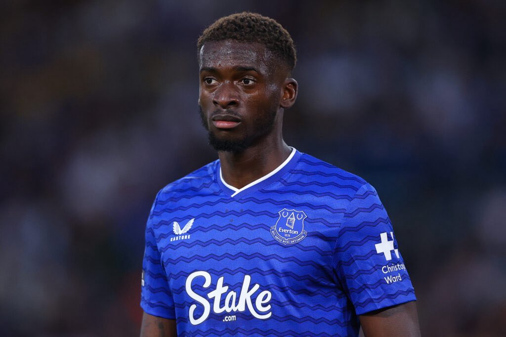 SportsPeteO's tweet photo. Understand Hull City have made an approach to Everton for midfielder Tim Iroegbunam over a potential permanent deal or a loan deal with an obligation to buy. Several other clubs are also interested in the former Aston Villa man. #hcafc #EFC https://t.co/c5l0OnGMHy