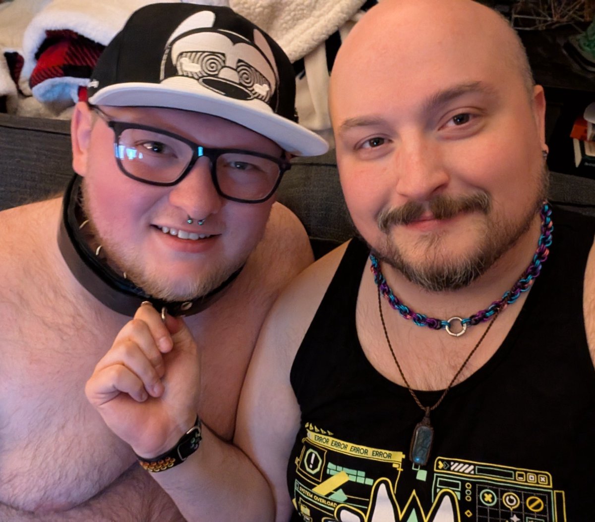 pup_piggy's tweet photo. enjoying a prong collar with my master
@PupNeruo 😁😵💕 https://t.co/jWEmkqApmS