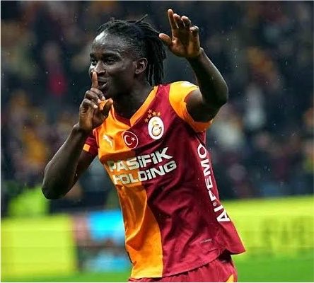 Robin1905's tweet photo. Renato Nhaga gibi bir oyuncuyu kiralık göndermek isteyip Lesley Ugochukwu’yu alan futbol aklının derhal istifa etmesi gerek https://t.co/89i1Y7wpkX