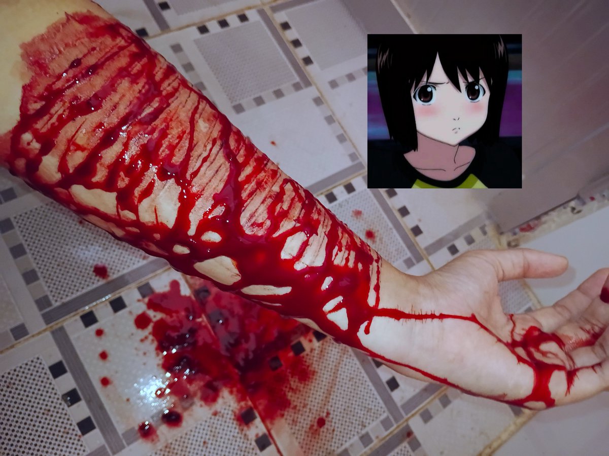 TooomaaatoooTom's tweet photo. SFX MAKEUP! FAKE BLOOD! 
FAKE ALL! FAKE ALL! FAKE ALL! 
#slittwt #988twt #scarspo https://t.co/Eu4T7VIdlt