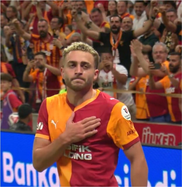 wesleydries's tweet photo. psikolog: hayır bi fotoğraf sizi tetikleyemez 
o fotoğraflar: https://t.co/XK75jRdTiU