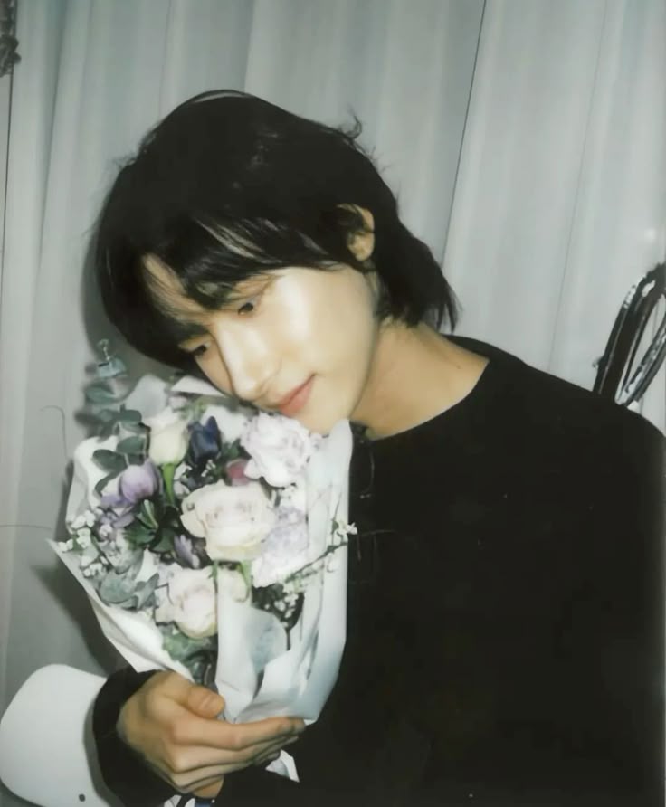 imwaitingforim's tweet photo. 367 days until changkyun returns from military service 𓂃 𓈒𖧷 https://t.co/q3LXCl7XYJ