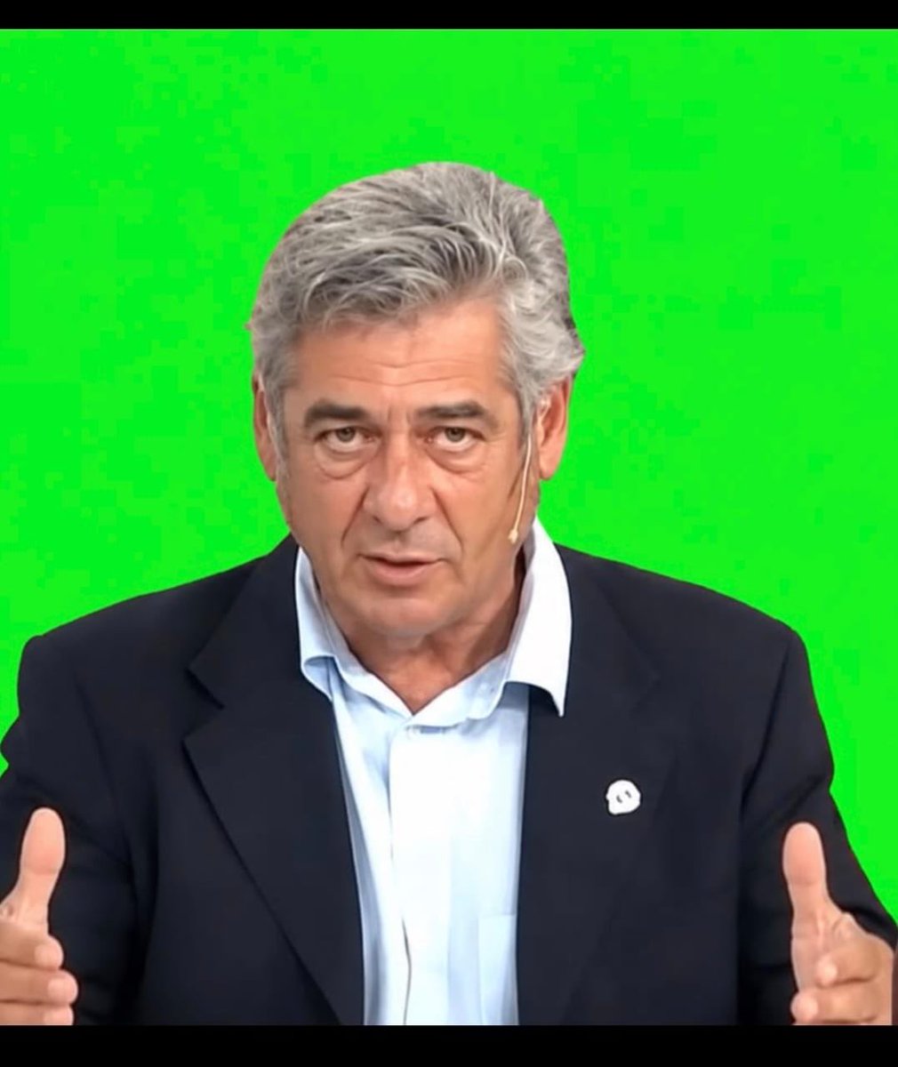 SRAFederalarg's tweet photo. RESPUESTAS AL POPULISMO DE NIKOLÁS PINO
Hay SOCIOS conformes con la gestión de Pino. Pero el supuesto saneamiento de las cuentas sigue siendo una materia pendiente. Tras tres mandatos, se gastó sin explicar cómo ni en qué, tanto como entidad sin fines de lucro como en sus sociedades, sin responder a los pedidos de auditoría ni rendir cuentas.
La sede modernizada terminó siendo una concesión gastronómica sobre el 100% del predio, sin transparentar las cláusulas del contrato.
Pino destaca haber recorrido más de un millón de kilómetros. Sin embargo, los productores siguen sin recibir soluciones concretas: ni mejoras en caminos rurales, ni más seguridad, ni alivio frente a la presión de ARBA, las provincias y los municipios. Mucho viaje, muchas reuniones, muchos asados y muchas FOTOS. Pocos resultados.
Y la representatividad federal de la SRA no se mide por los kilómetros recorridos, sino por los resultados obtenidos.
Basta de palabrerío, marketing y politiquería. No se atribuyan méritos ajenos, como la baja de retenciones. La SRA necesita transparencia, gestión y hechos, no dirigentes que trabajan para su propio beneficio.