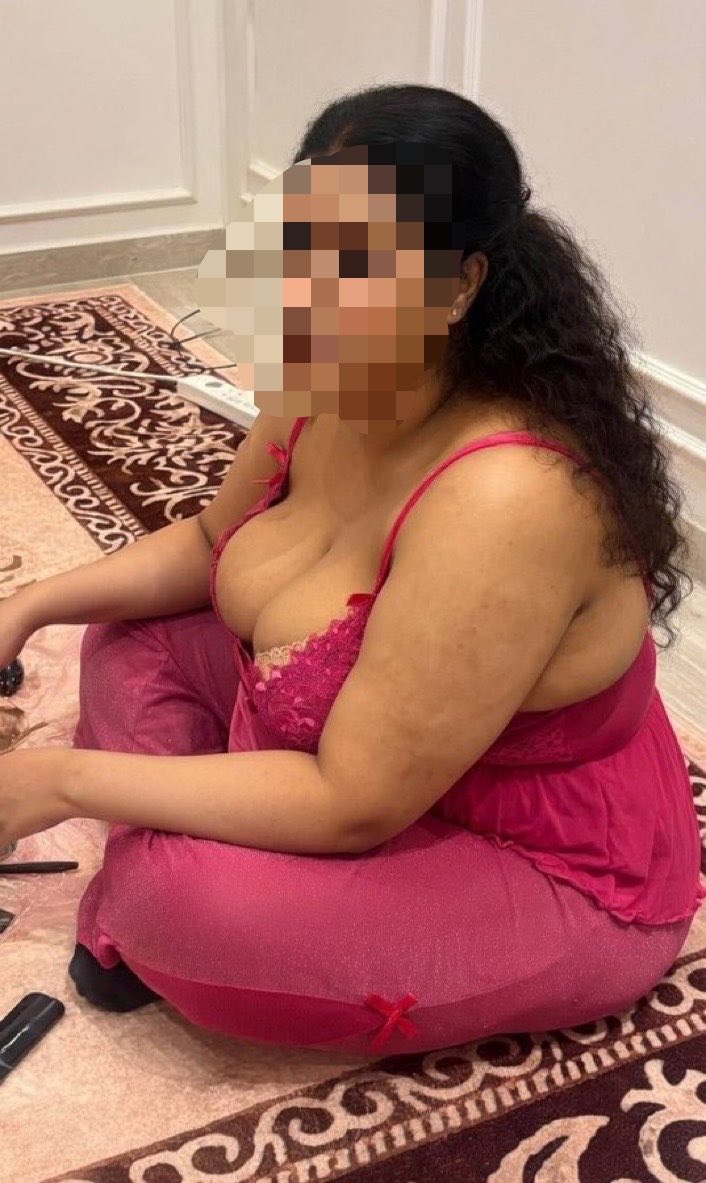 MemoMaro44's tweet photo. @Elssoollttannnn عايز حد حابب متعه تبادل صور بلدي والكلام علي لحمهم ونتخيلهم بيتفشخوا اوووي مع عيال مراهقين...تعال خاص https://t.co/KhdhW4Fn1W