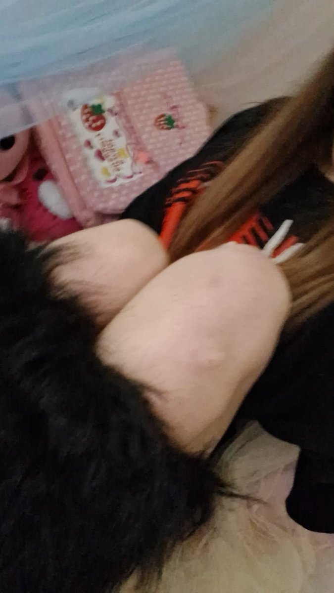 kwittypaws4's tweet photo. #egirl #cutecore #kawaii guys pls follow mii https://t.co/4RtZfs7sQm