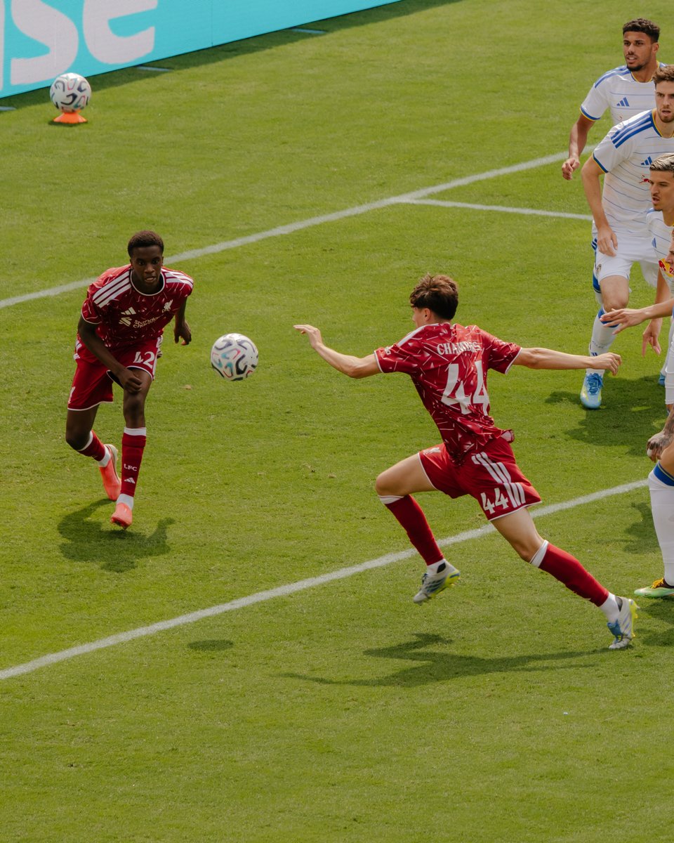 LFCUSA's tweet photo. Moments before an unstoppable half-volley into the back of the net 🎯 https://t.co/qmtT62DPMo