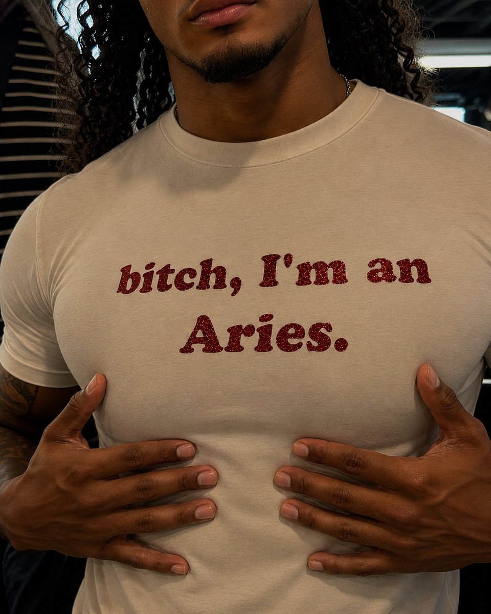 JihnuOfficial's tweet photo. Juicy tiddy Aries https://t.co/x4oHzlrGiY