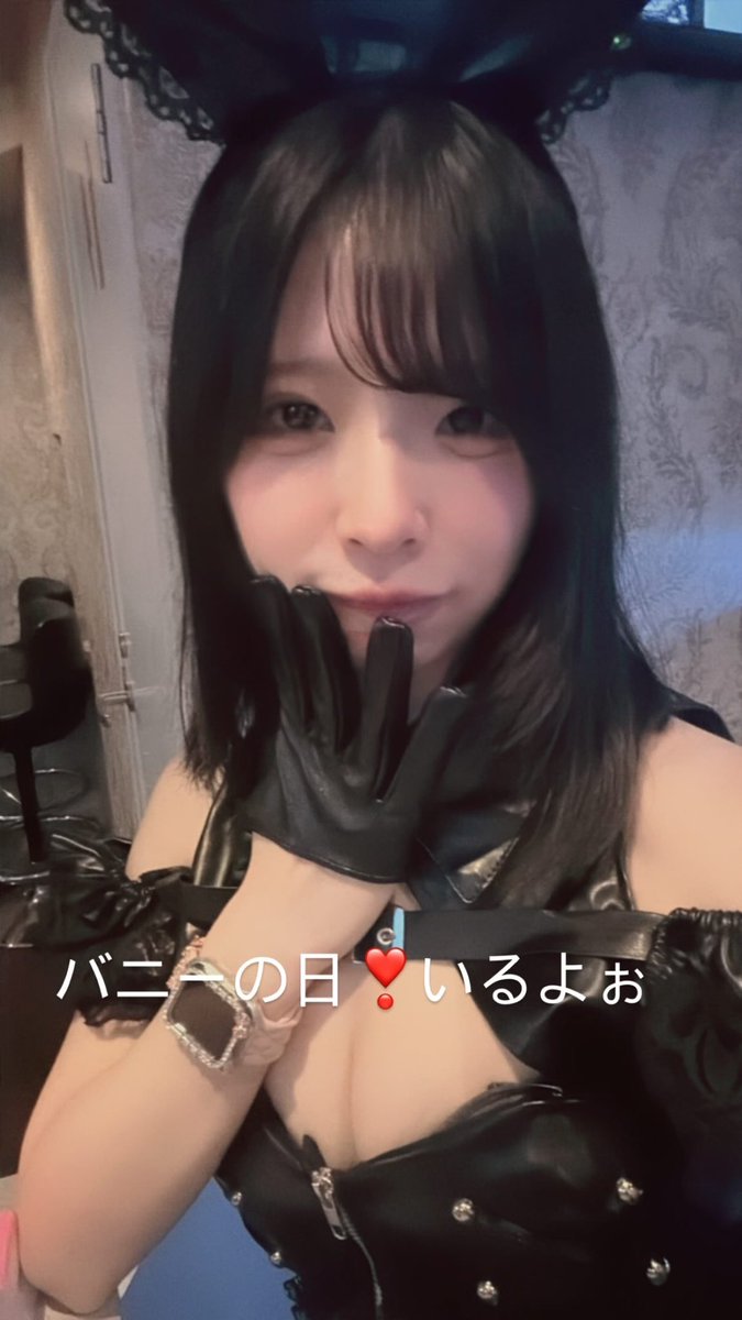aria_Beyond's tweet photo. バニー着たのに写真これしかなくてしぬ https://t.co/vwQbHKV651