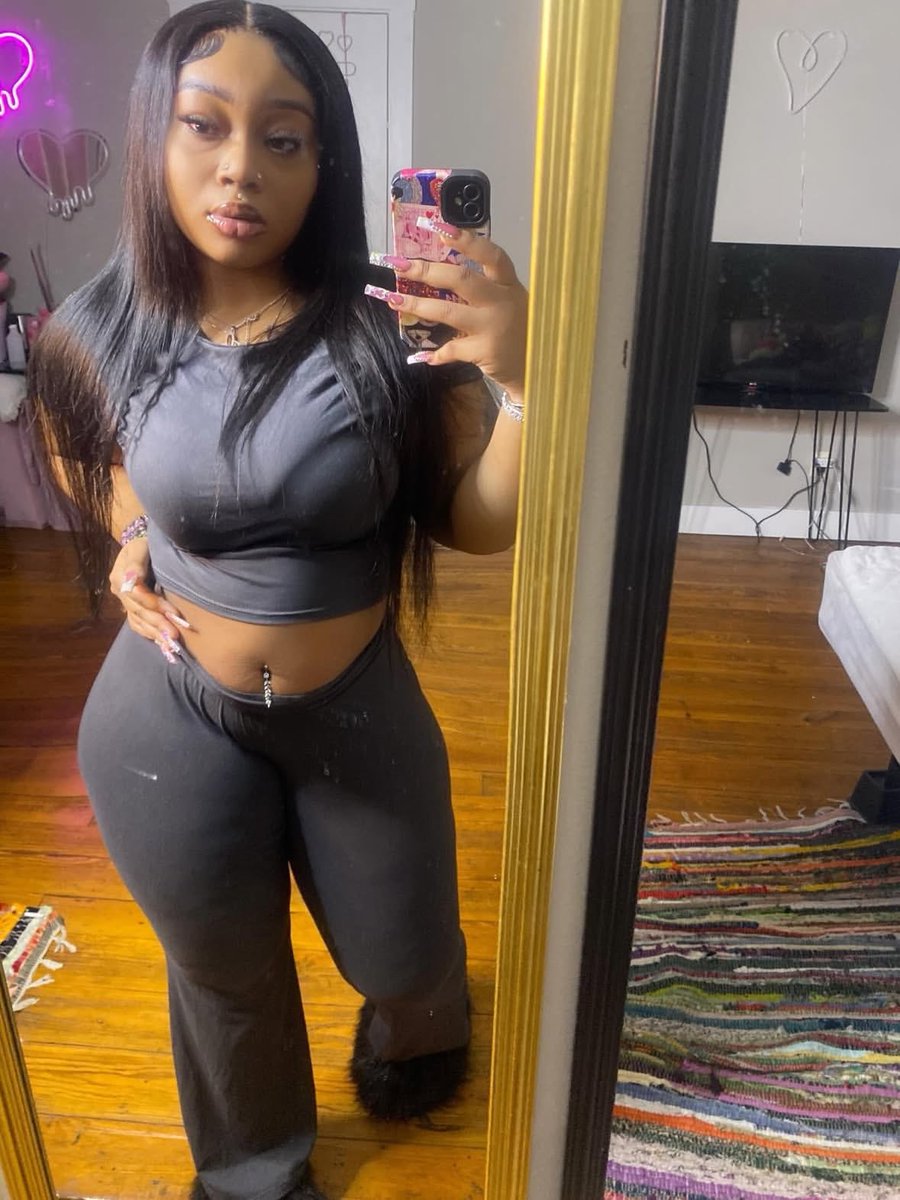 Imherolina's tweet photo. Pretty sub👣🩷#paypig #findom #sub https://t.co/z1C6cLL4E3