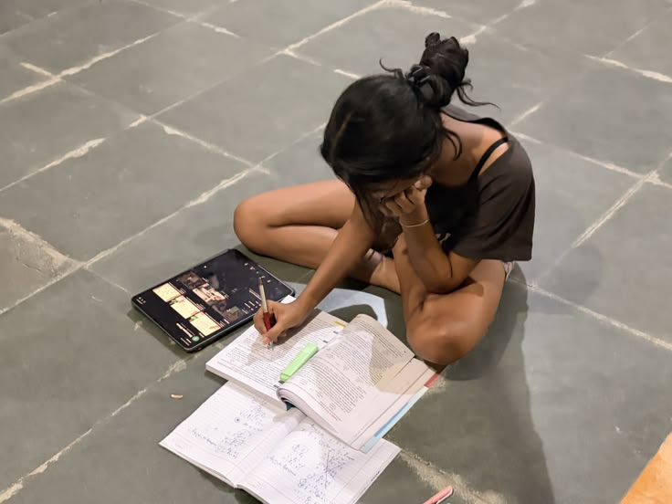 pilatesgirly's tweet photo. study, learn, find out https://t.co/PADF3g0iEn