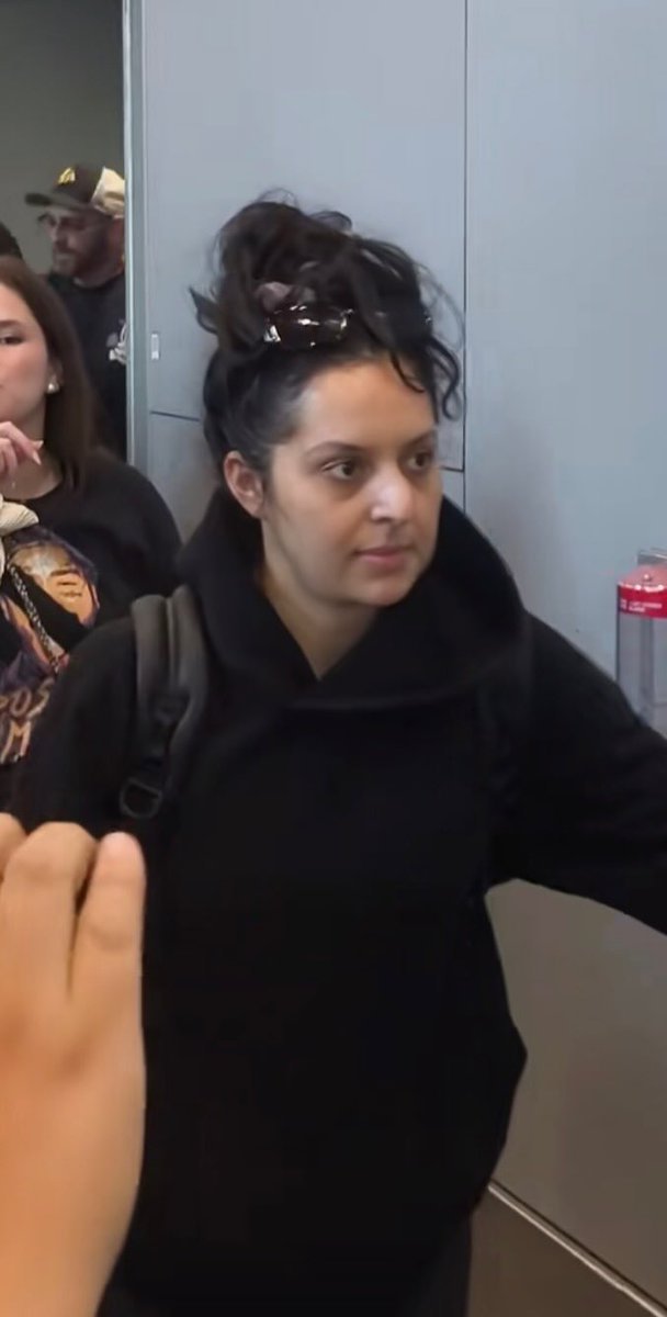 sentistt's tweet photo. EVERYONE SPREAD THE MOVEMENT. EVERYONE CONTRIBUTE. GET EVIL OUT OF HYBE NOW #GETMISSYOUT #FIREMISSY https://t.co/raL2YOVd76