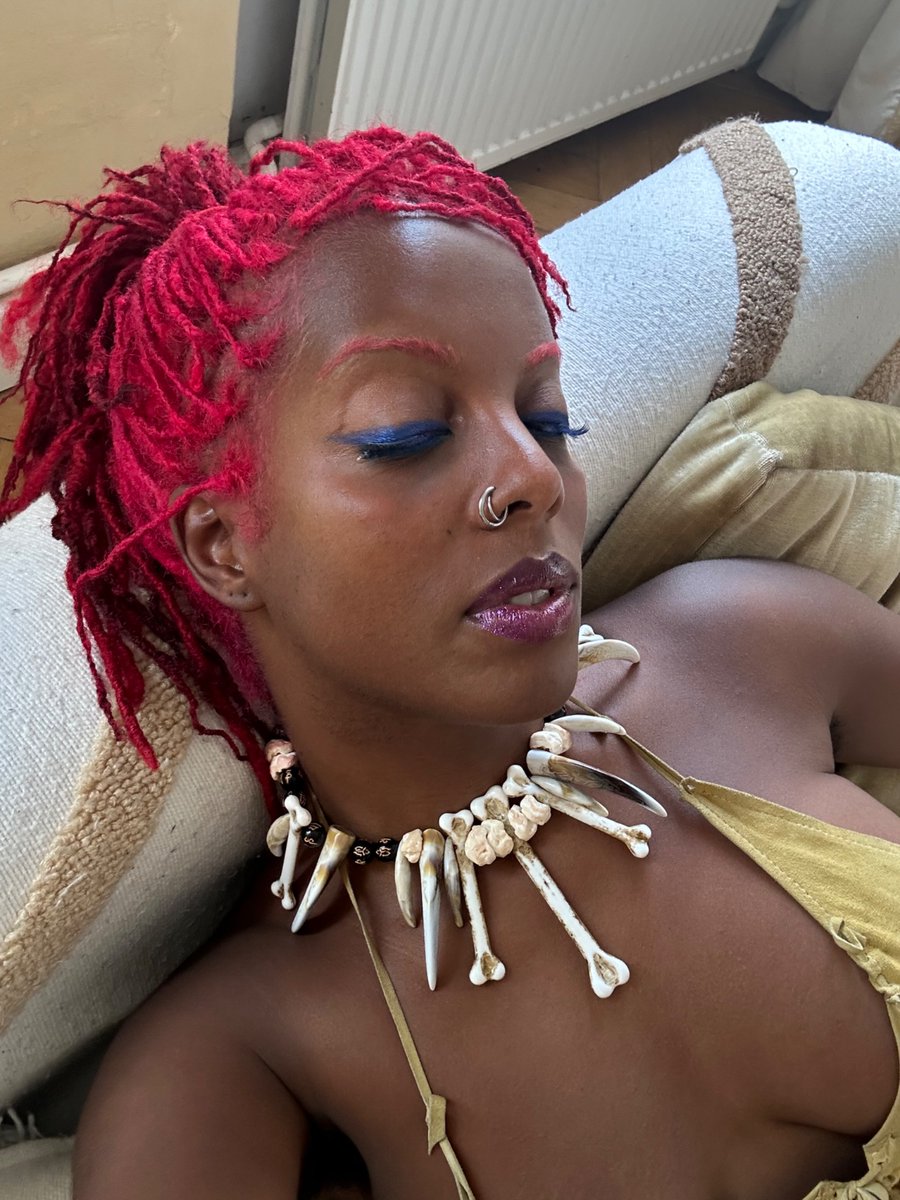 huxtablejuliana's tweet photo. PEBBLES BAKER #yyyyeeeaaaaaahhhh https://t.co/6KlPyd3WWk