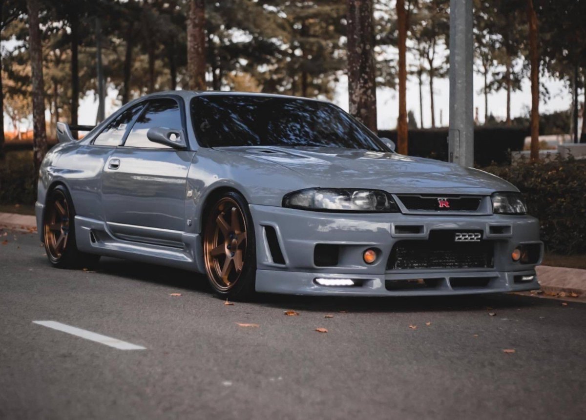 DailyGTRTM's tweet photo. Nissan GTR-R33 Skyline https://t.co/pvMYXlEseu