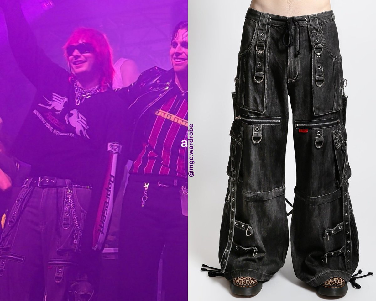 mgcwardrobe's tweet photo. Michael wearing Tripp NYC's X-Strap Pant Black Fog Wash Denim ($158) for the Lollapalooza Aftershow in Chicago!
📸: @hemmingsfilms
#EASLollapalooza #LollapaloozaIsAStar #Clubsos #EASChicago #ChicagoIsAStar https://t.co/fmw4P55gDs