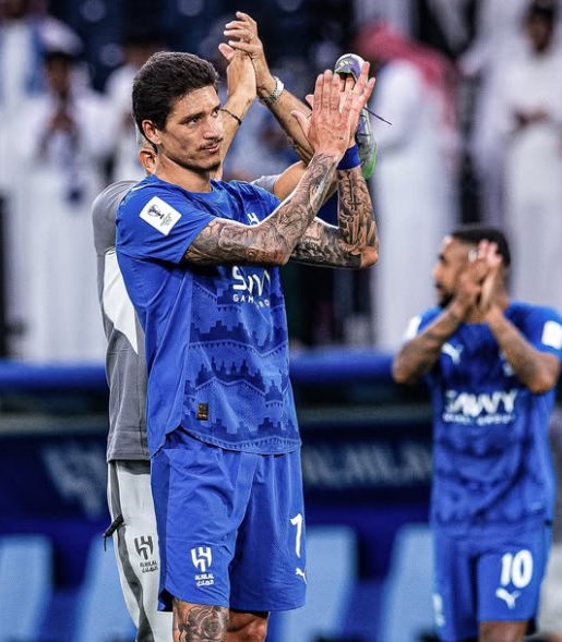 futbolarena's tweet photo. SON DAKİKA - Beşiktaş, Darwin Nunez'in kiralanması konusunda Al Hilal ile anlaştı. (Sacha Tavolieri) https://t.co/gCbLzVuS9g