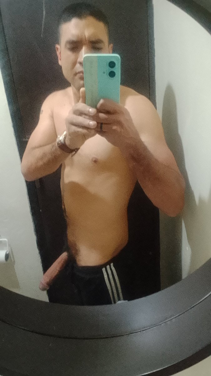 Juanitobull22's tweet photo. @parejasur03 @AlexKingKill Manda dm https://t.co/aFu6vBhliT