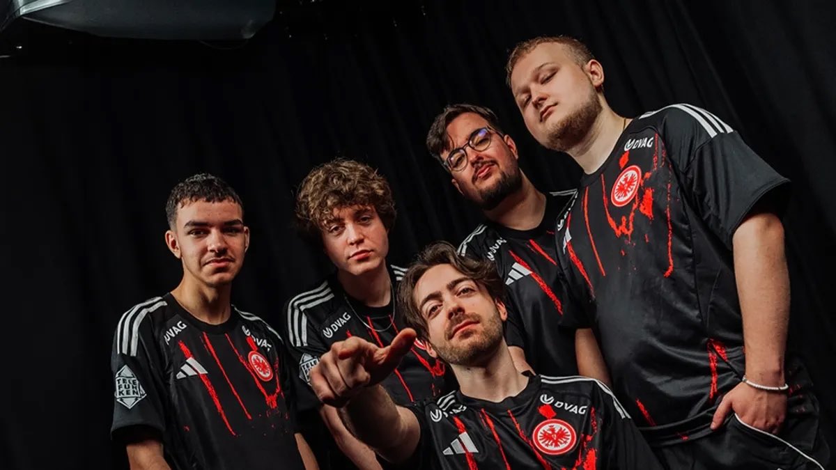 PostPlantVCT's tweet photo. HERE ARE THE MATCHUPS FOR #VCTEMEA STAGE 2 PLAYINS 

EP🇨🇿 VS FNC🇪🇺
JL🇫🇷 VS NAVI🇺🇦
REBO🇹🇷 VS PCF🇹🇷
SGE🇩🇪 VS GX🇪🇸

Do you think CL teams have any chances ? https://t.co/LXKQmEOR4l