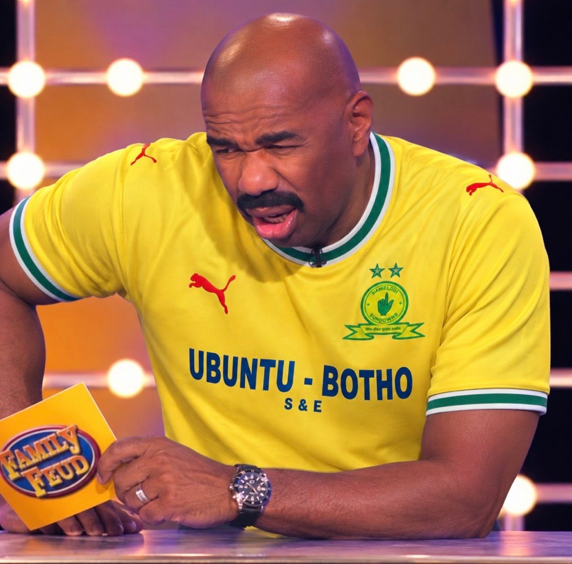 muzicomic's tweet photo. This jersey is beautiful even in memes 😭 https://t.co/zhbZEV1rA1