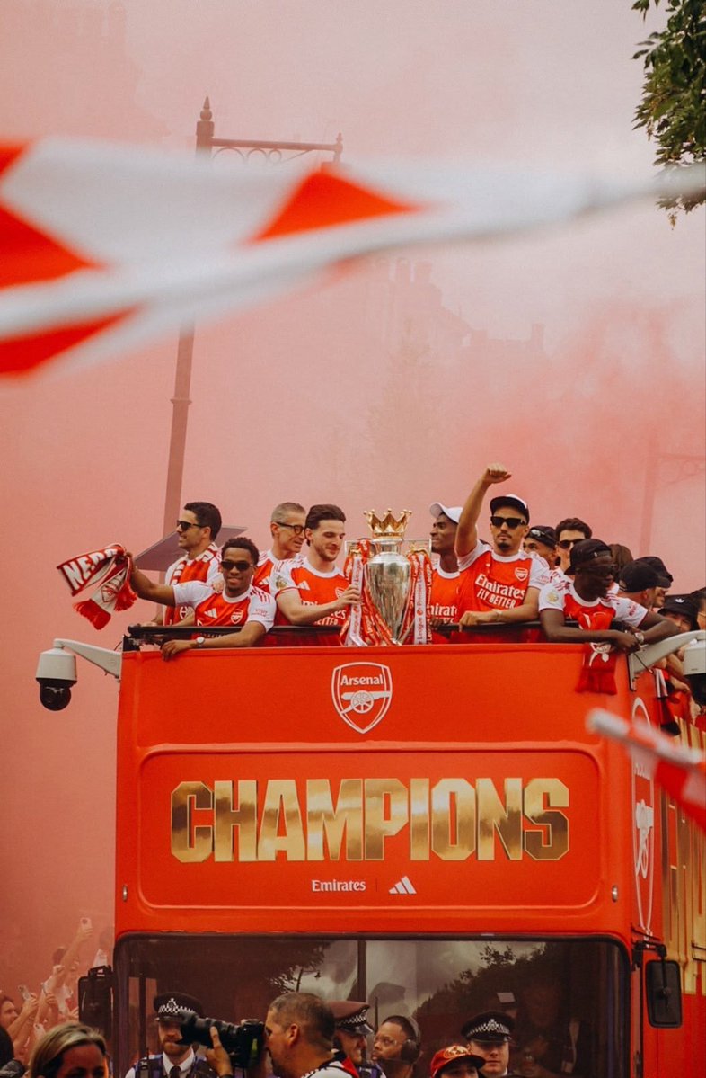HighburyEnd's tweet photo. Learn the hard way, for the reward will be bliss. #COYG ❤️🤍 https://t.co/Ra8N4HHDgG