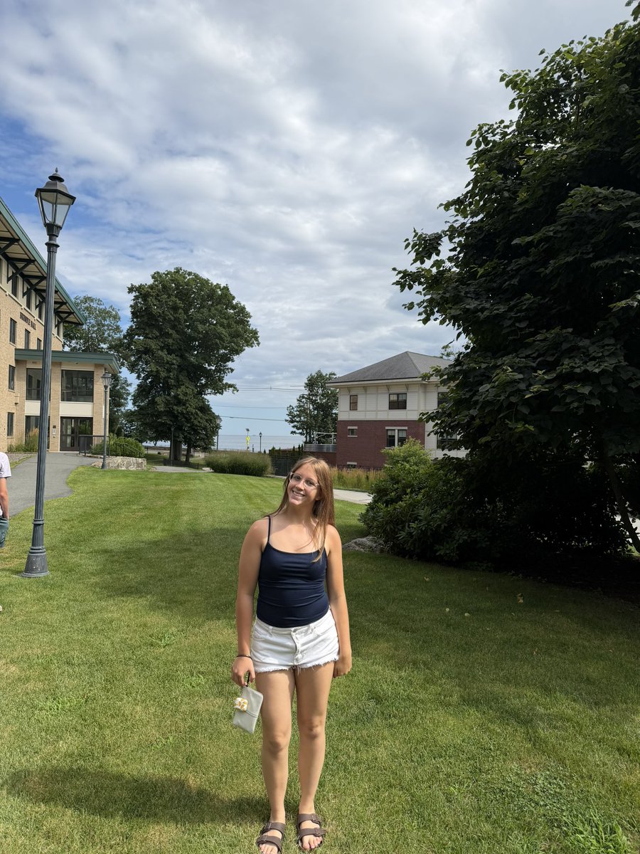 JovieThompson29's tweet photo. Absolutely loved everything Endicott has to offer. Thank you to our tour guide, she was amazing and so helpful. Can’t wait to come back in Sept. @EndicottCollege @EndicottSOFT https://t.co/iAHQXUt0yq