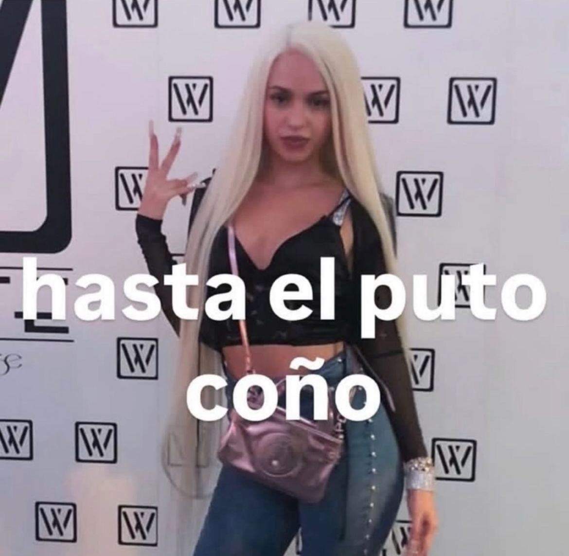 idkrnbutstop's tweet photo. que se hace cuando uno está aburrido?? es que lo estoy ahorita %=*) %= https://t.co/jgYHCe3BXN