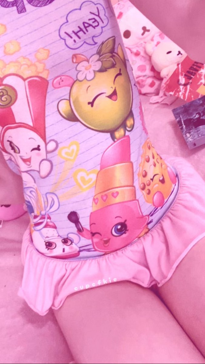 cupcfkie's tweet photo. nightie #cutecore #kawaii #shopkin https://t.co/VjNSA4fXlO