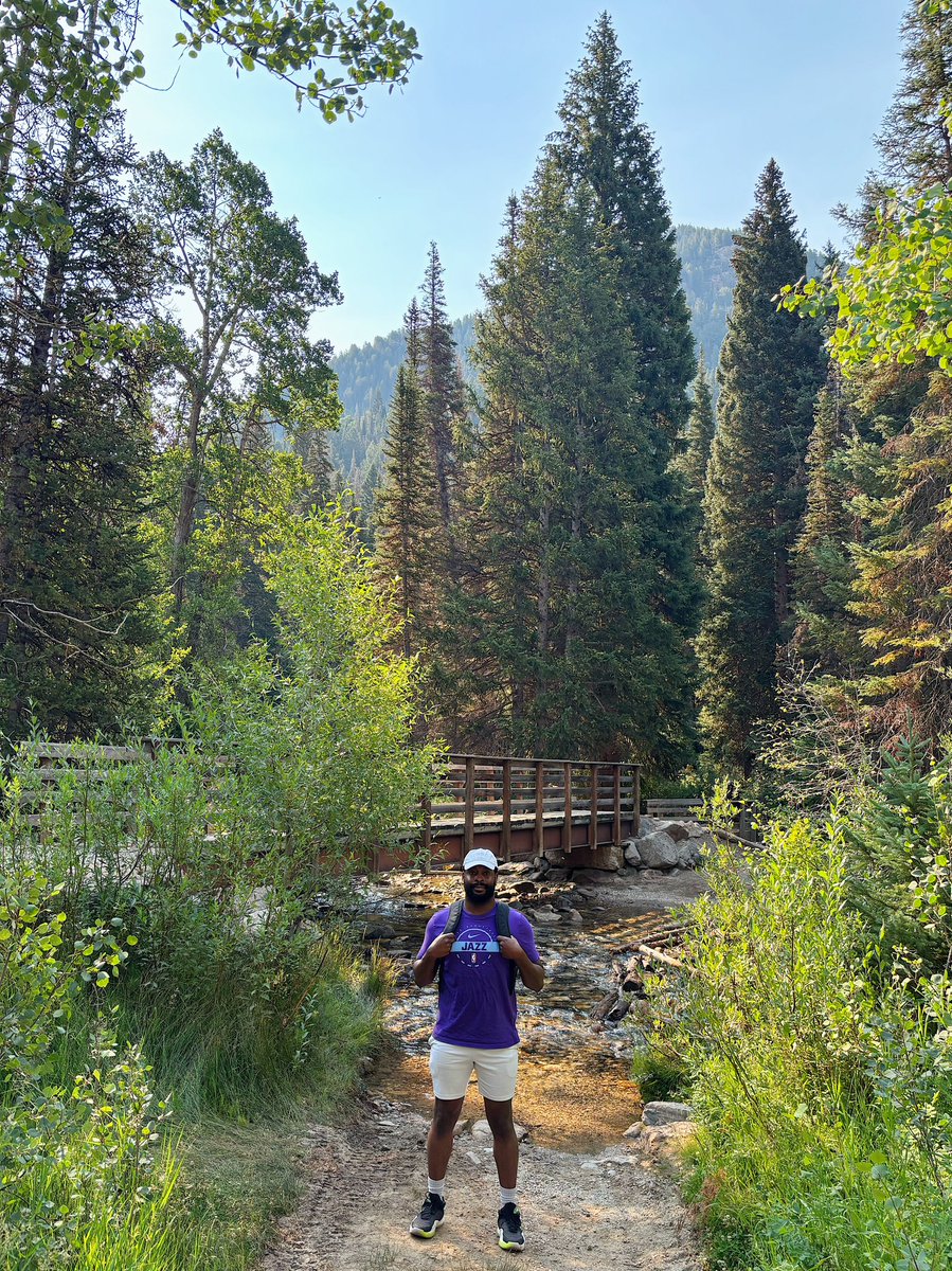 kalebcharrison's tweet photo. took the scenic route and didn’t complain once

#utahhikes #gloriafalls #natureaesthetic #lifestylecontent #fyp https://t.co/AkqgEw7wKX