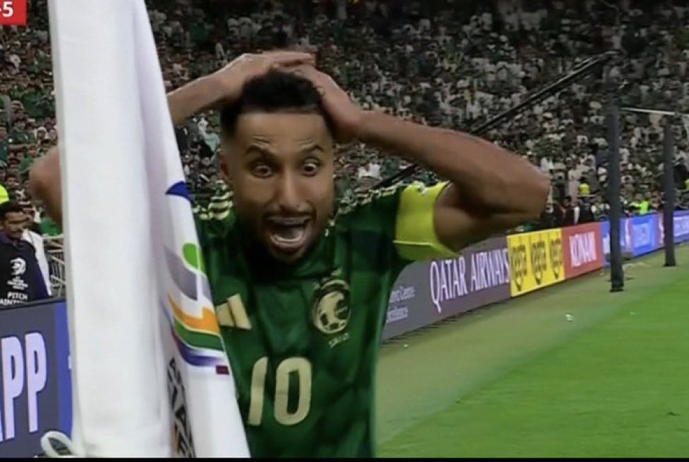 z_A90h's tweet photo. باقي اسبوع على الدوري وجناحك مالكوم ومدربك انزاغي https://t.co/k07SYkm4T7