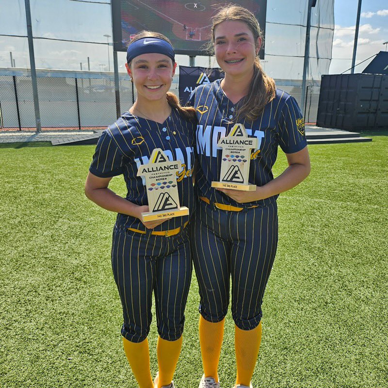 AubreeKitterman's tweet photo. So glad that I was able to come back in time for our last 14u tournament together. @IGNational2029 placed 3rd at The Tier I Alliance Championship Series. Thank you to my coaches @ChadMH6, @BranninHagan and @jazzvesely for a great season! Can’t wait to be back at 100% for the fall!