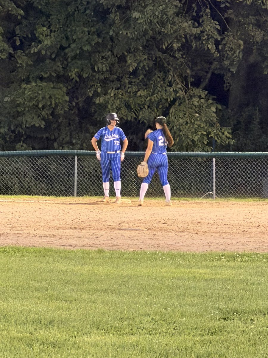 JovieThompson29's tweet photo. Thank you Coach Matt @AICSoftball  I really appreciate your time, support, and coaching at NE Finest All Star game. https://t.co/h57oepV2bj