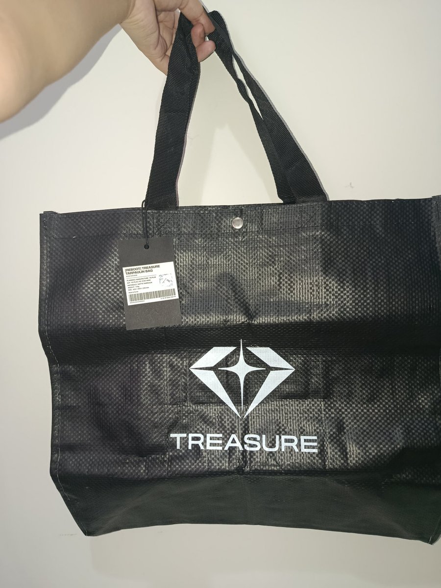 Na_bbybluelilac's tweet photo. WTS TREASURE REBOOT Tarpaulin Bag ๐ค
โจ Official Tour Merchandise
โจ Brand New / Never Used
โจ Tag masih terpasang
โจ Kondisi 10/10
๐ฉ DM untuk harga, detail, dan foto/video tambahan
#WTS
#TREASURE
#KPOP
#MERCHKPOP
#Teume https://t.co/6vIJsxsrLw