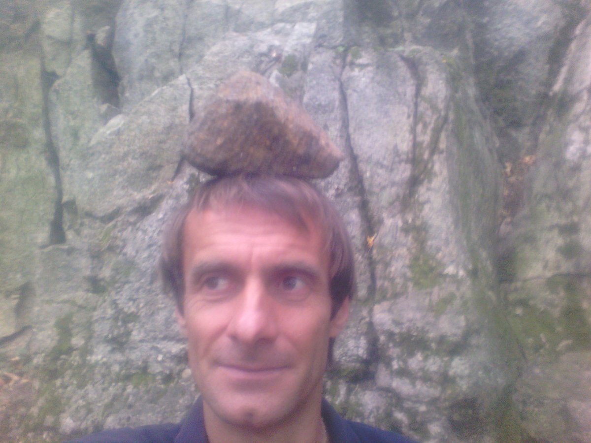 LeonidZuvic's tweet photo. The stone princely crown of Prince Lazar, or the despotic crown of Despot Stephen, which I excavated from under and in front of the rock with their sculptures: I excavated, in the memorial, a couple of dozen extraordinary stone princely and despotic crowns, helmets and caps! https://t.co/5PizulSDR6