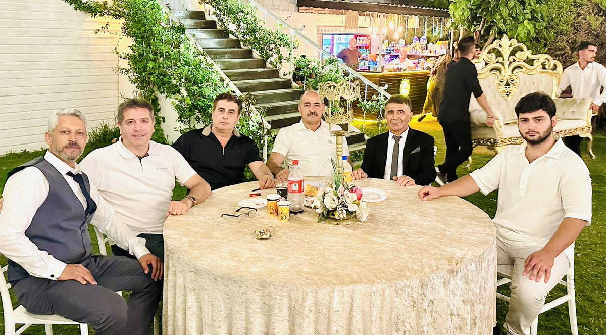 BazanIsmail's tweet photo. Yeğenlerimiz  Yasel Kuba &amp; Korhan Başlı’nın düğününe katılım Sağladık mutluluklar dilerim. https://t.co/dVd1vDKtjV