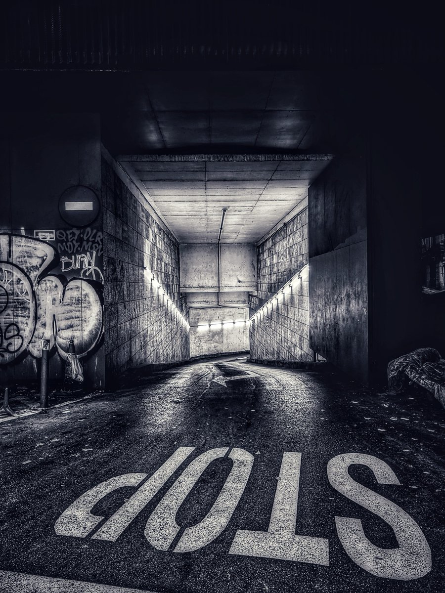 chrisbu03352910's tweet photo. #AlphabetChallenge #WeekDforDark
Last one ๐ Thank you @sheenzmck i rather enjoyed that one.๐๐โโ๏ธ
๐ธ https://t.co/9DhDa9SSMP