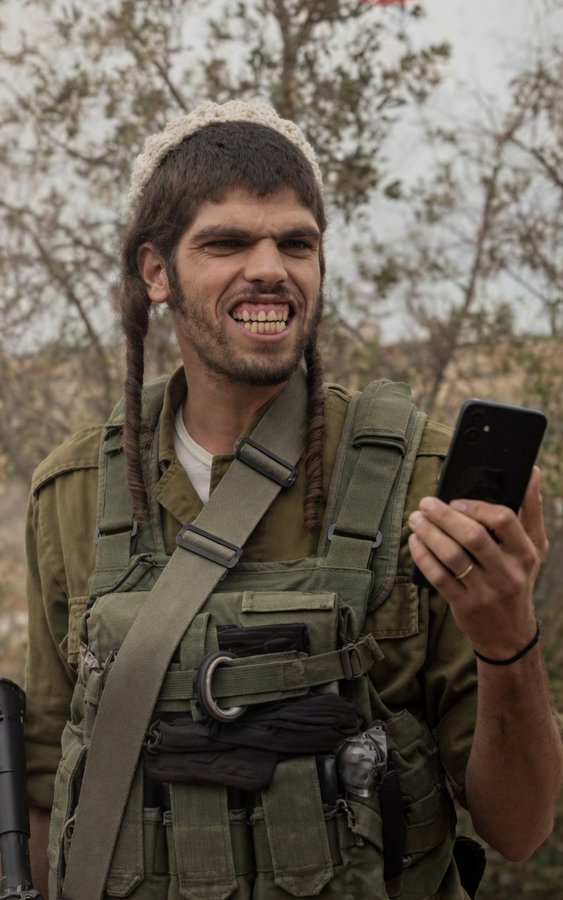LiamFulllerton's tweet photo. @Shassasian @OrwellTruth1984 @netanyahu @realDonaldTrump @POTUS Finish them Iran. Save the planet and destroy Israel. https://t.co/NdLcwchvls