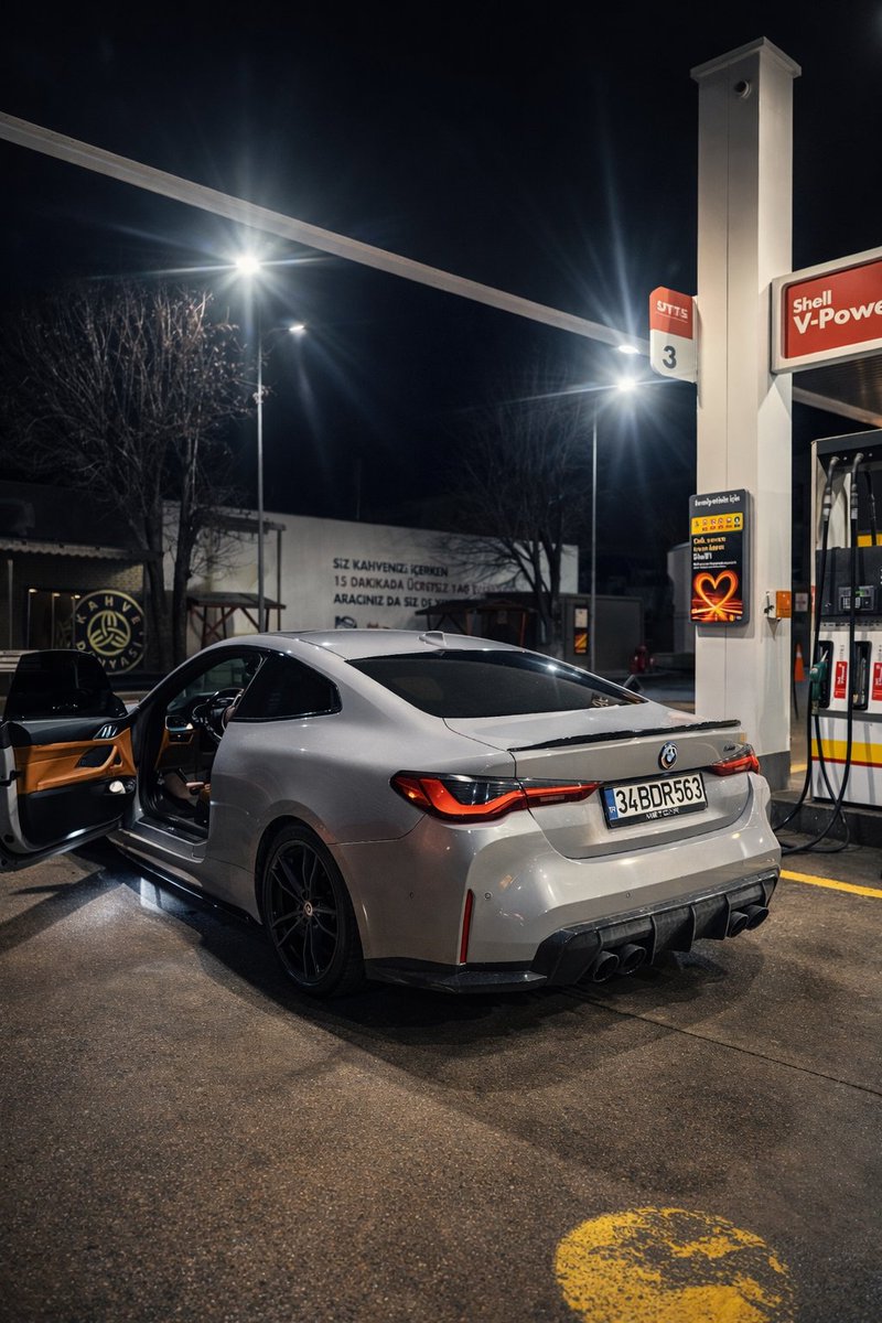 emrekb00's tweet photo. @yozgattangelen 3.250 bine bmw g22  ilana koyduktan sadece 3 saat sonra satıldı siz balon fiyat sterseniz daha çok beklersiniz https://t.co/Y8t3qAPAWn