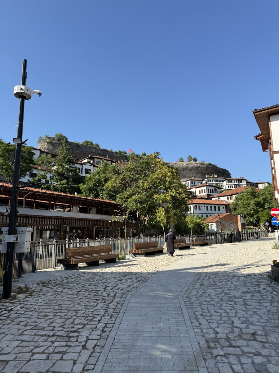 hacegulca's tweet photo. 🏡🌳📸🎞️ https://t.co/O4HJXDQcex