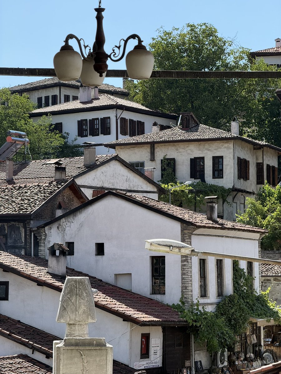 hacegulca's tweet photo. 🏡🌳📸🎞️ https://t.co/O4HJXDQcex