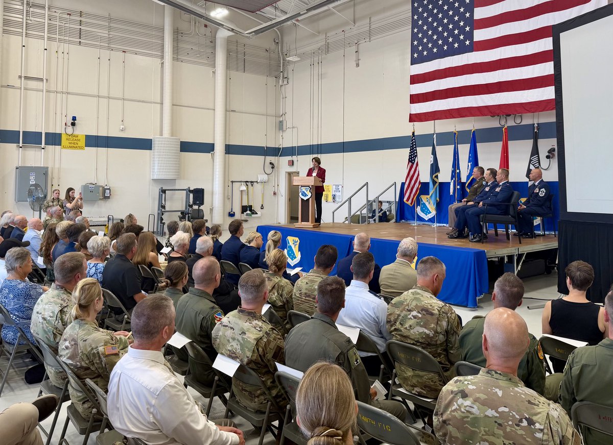 amyklobuchar's tweet photo. It was an honor to join the 148th Fighter Wing in Duluth for its Change of Command ceremony. Thank you to Colonel Aysta for your outstanding leadership, and congratulations to Colonel Grayson as you take command of one of the finest National Guard units in the nation. I'll keep working to ensure the 148th has the resources it needs to carry out its critical mission.